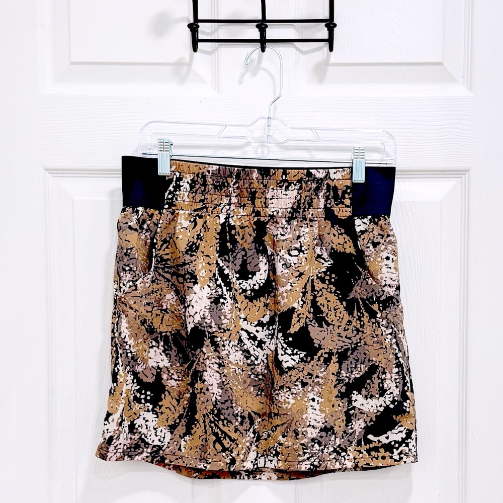 GAP Abstract Print Skirt with Pockets – Size M